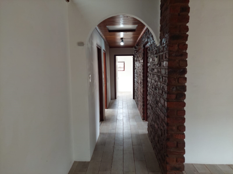 4 Bedroom Property for Sale in Seavale Eastern Cape